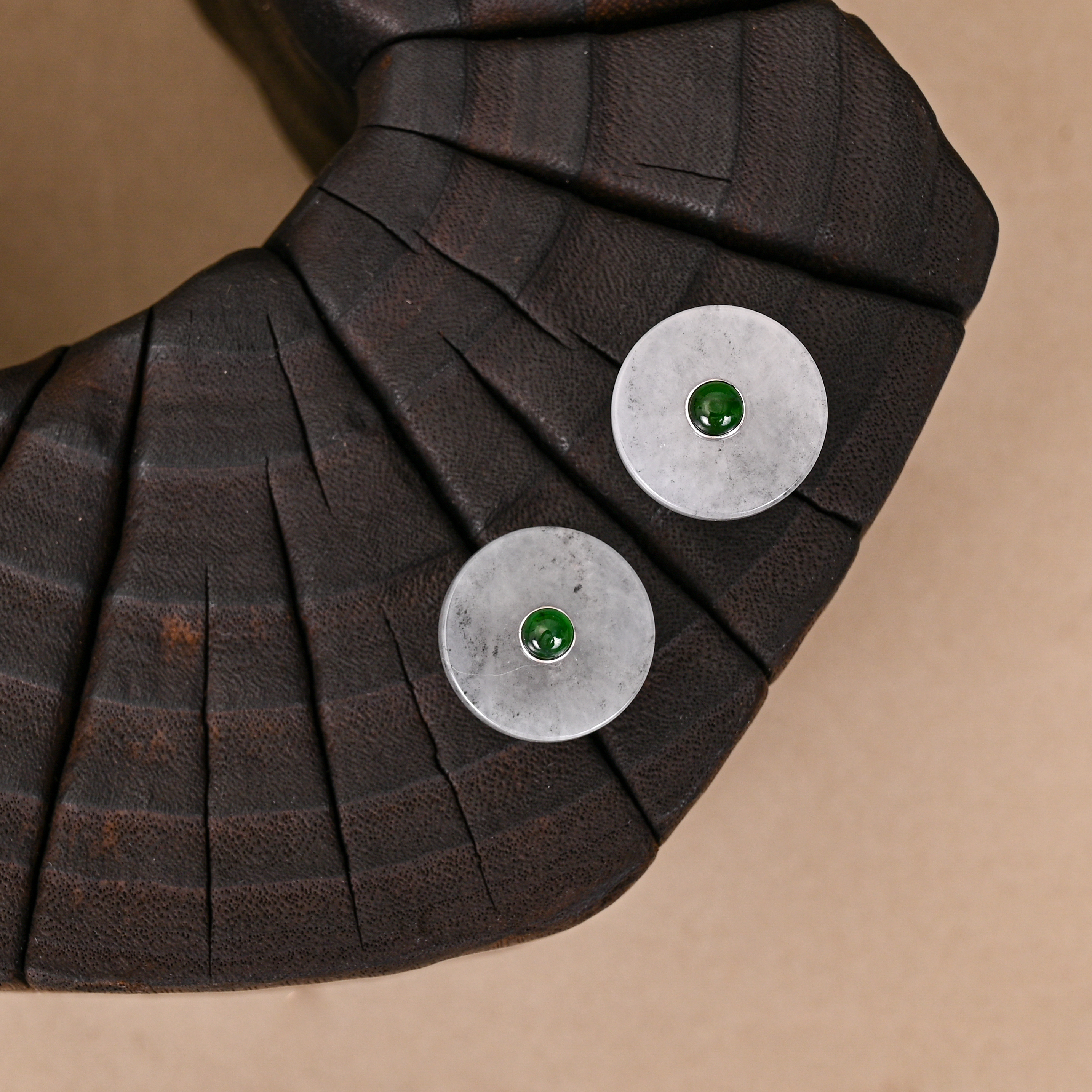 The Ping An Studs Serene Shield in white