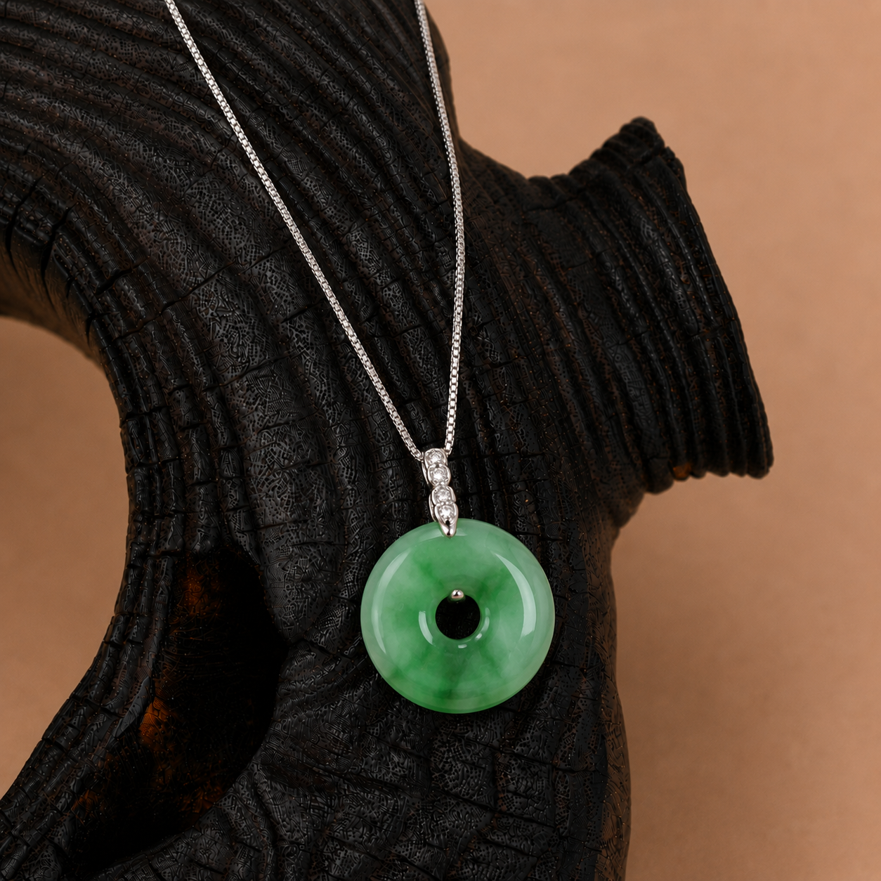 The "Halo" Pendant Necklace