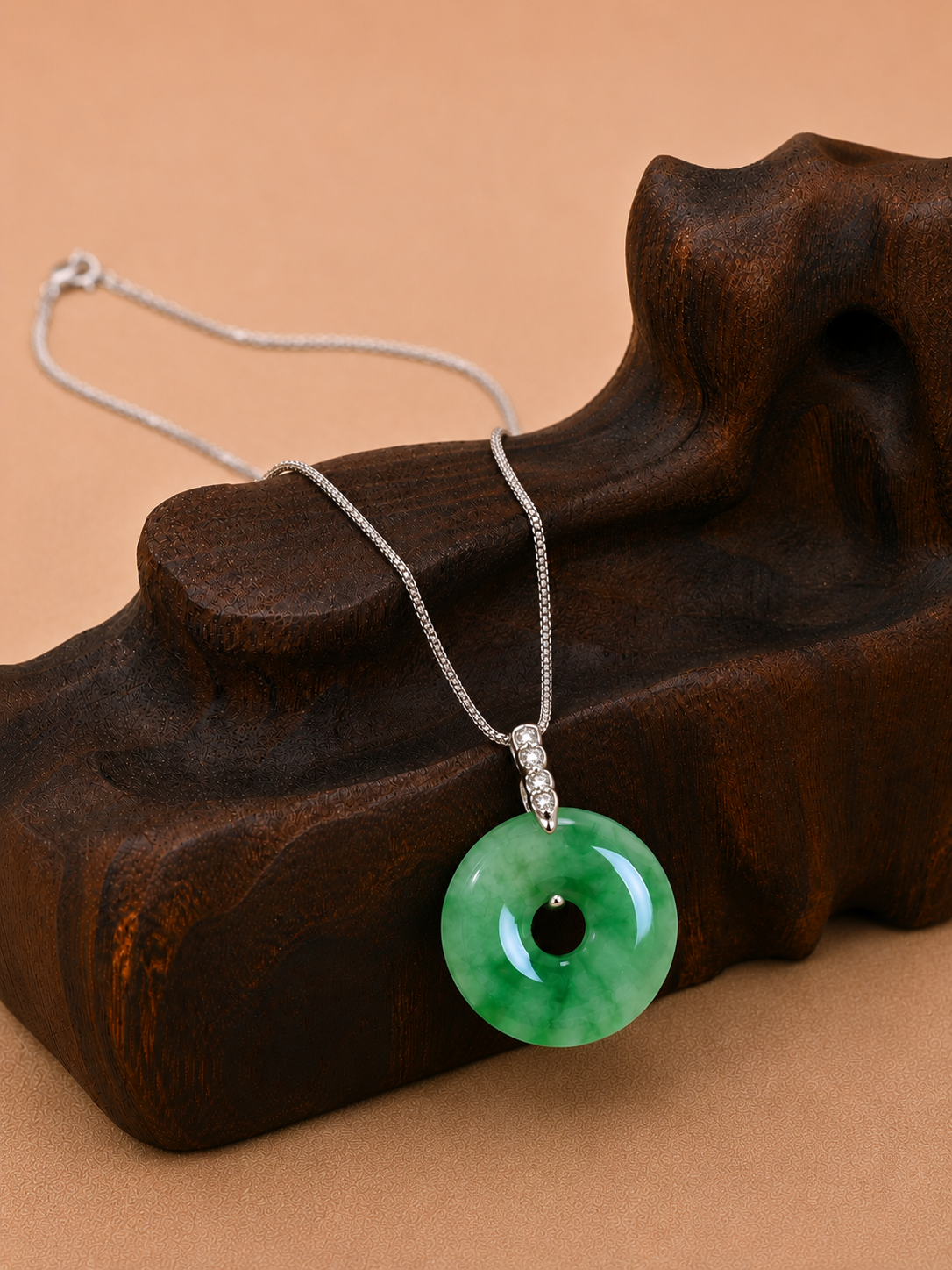 The "Halo" Pendant Necklace