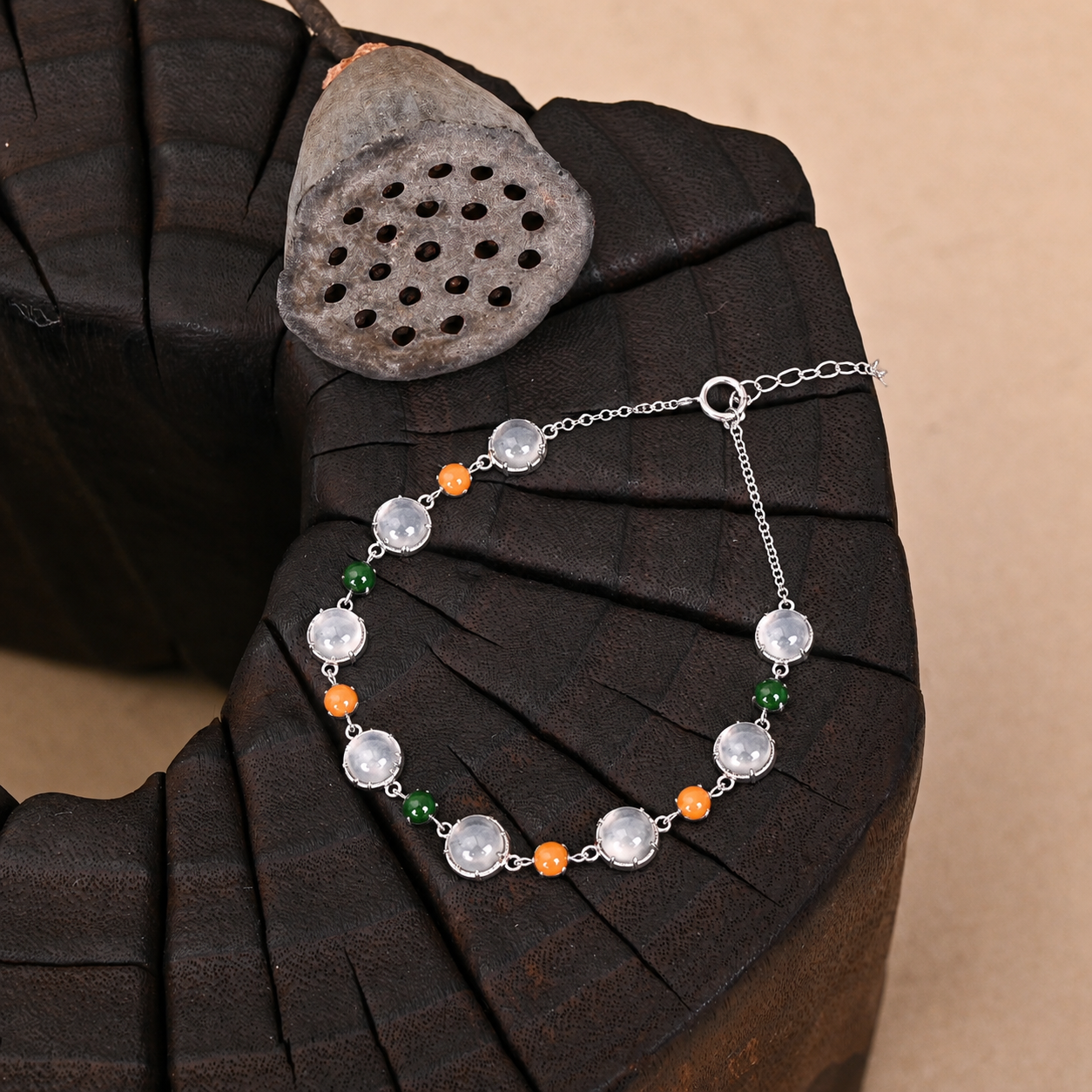 The "Tri-Aura" Jade Bracelet: The Trinity of Blessing