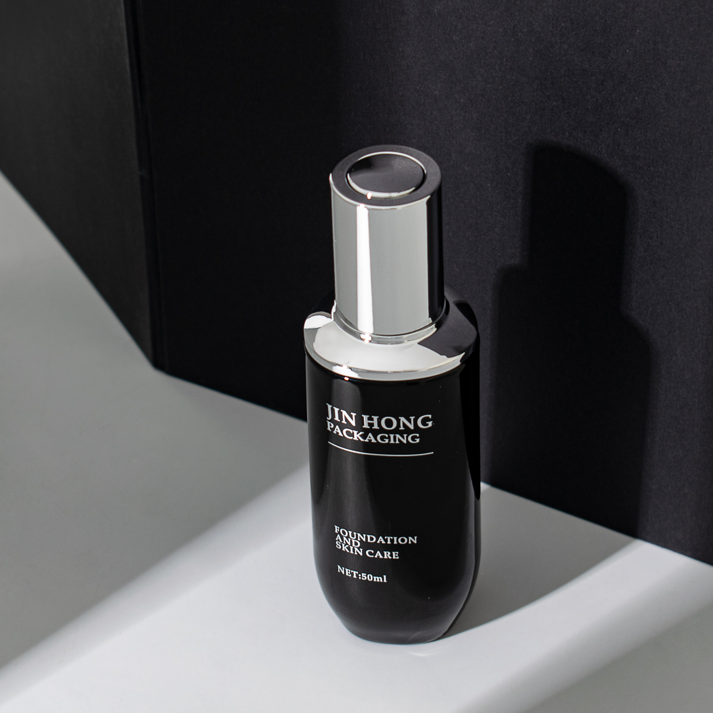 Custom Color Glass Skincare Essential Oil Bottle,Guangzhou Jinhong Packing Co., Ltd.,Custom Color Glass Skincare Essential Oil Bottle