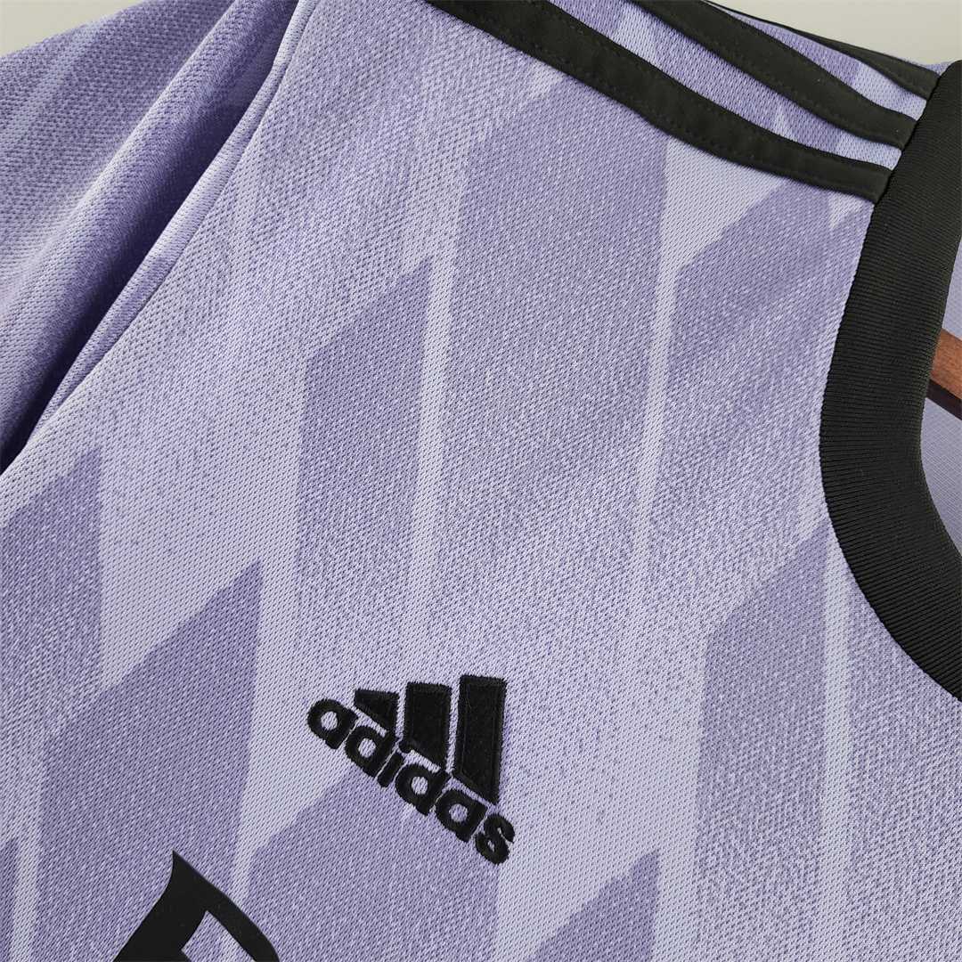 22-23 Real Madrid away jersey