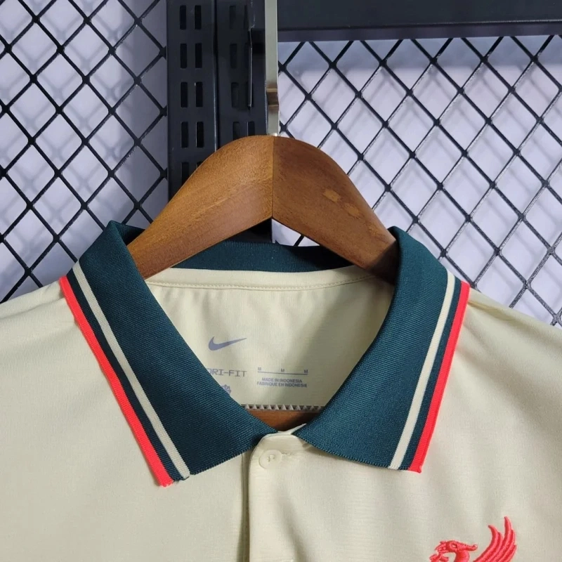 21-22 Liverpool Away Retro Football jersey Fan version