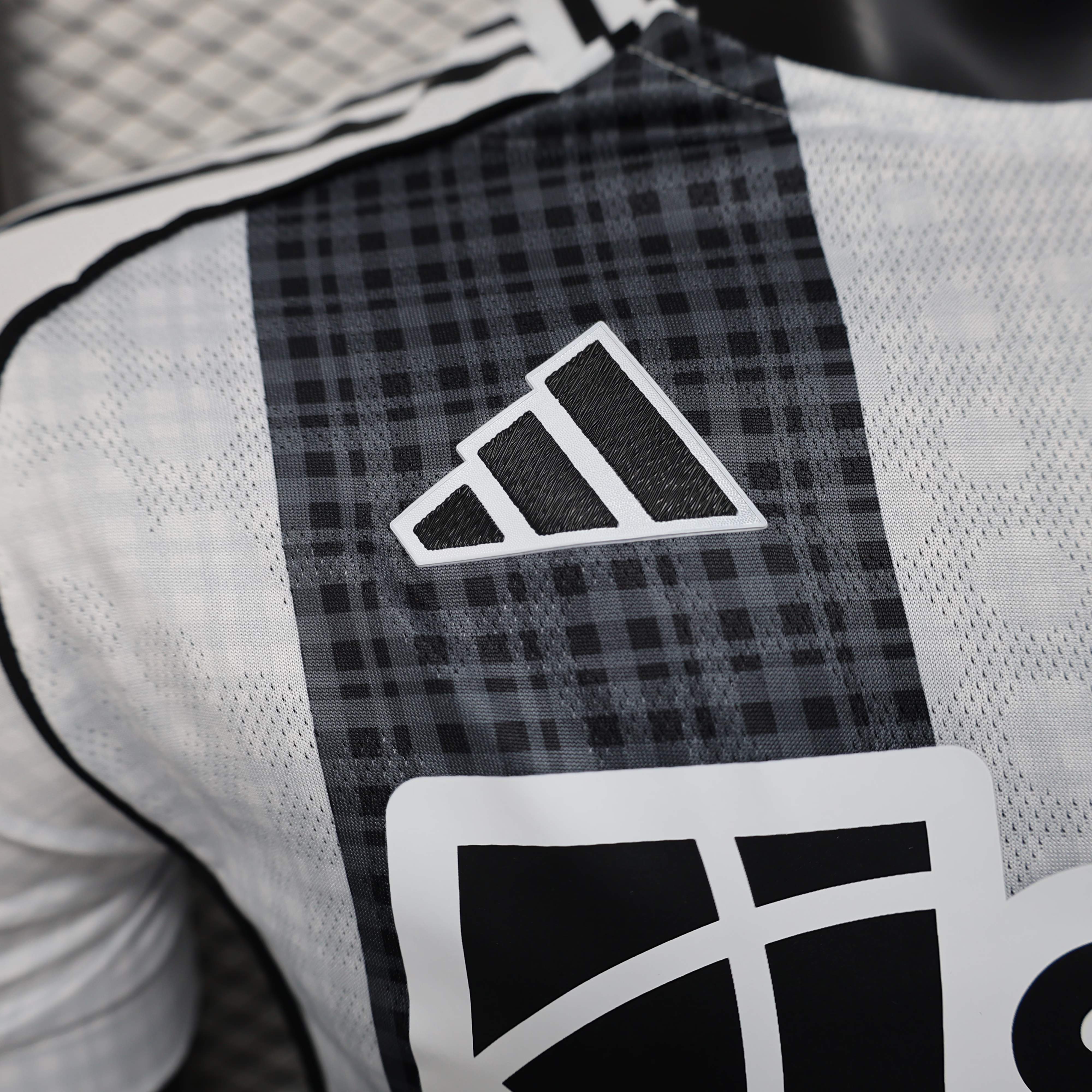 Newcastle United Shirt Home Jersey Player Version 25-26