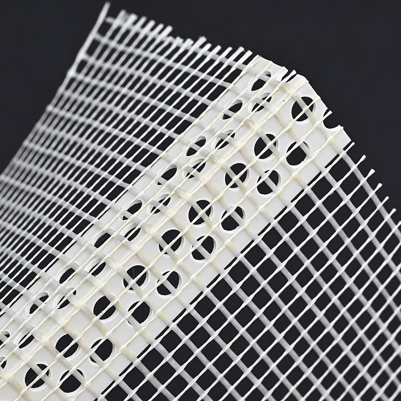 PVC corner bead with fiberglass mesh