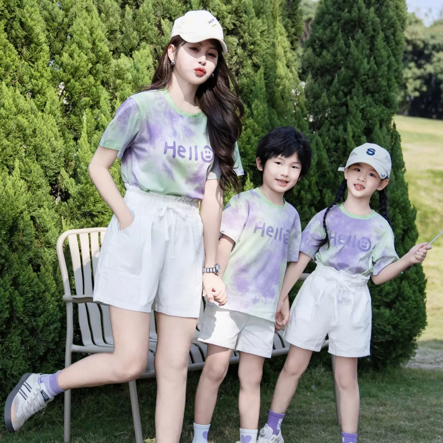Green summer short sleeved parent-child set can be customized with any image, logo, and printed with name and number