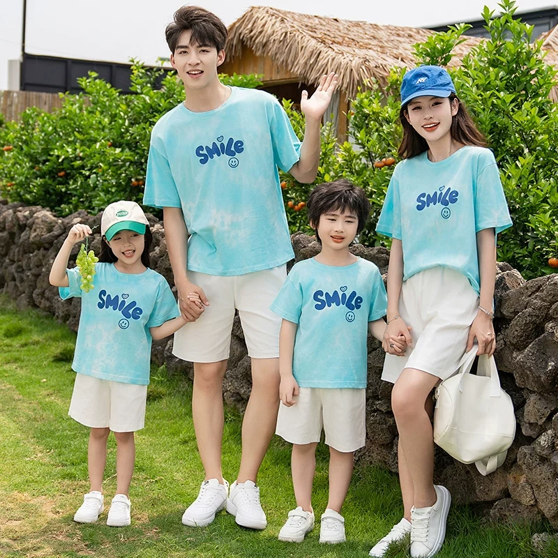 Grass green summer short sleeved parent-child set can be customized with any image, logo, and printed name and number