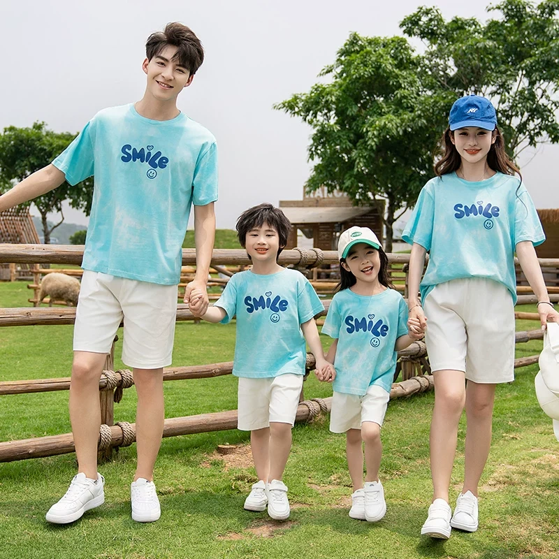 Grass green summer short sleeved parent-child set can be customized with any image, logo, and printed name and number