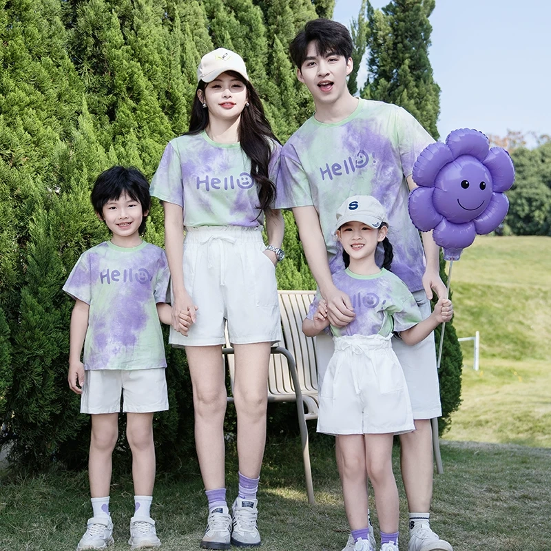 Green summer short sleeved parent-child set can be customized with any image, logo, and printed with name and number
