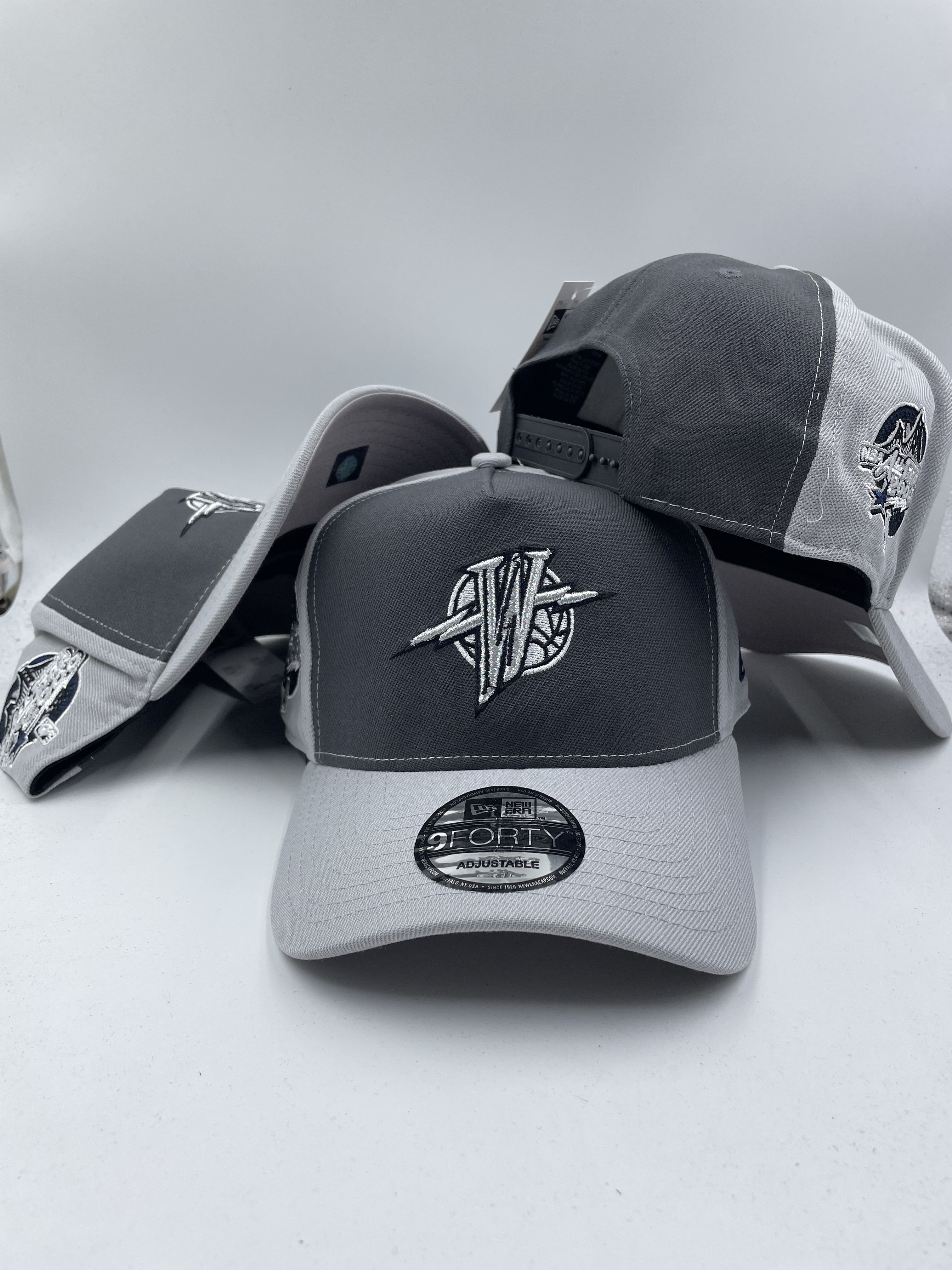 New Era 9FORTY Dallas Mavericks Two-Tone Adjustable Embroidered Baseball Cap