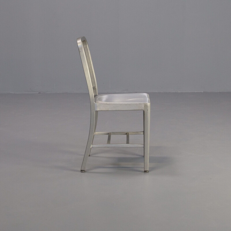 Wholesale Modern Aluminum Brush Navy Dining Chairs for Restaurant and Home Hot Sale at Cheap Price for Hotels