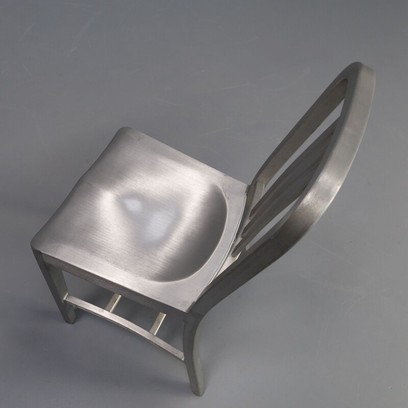 Wholesale Modern Aluminum Brush Navy Dining Chairs for Restaurant and Home Hot Sale at Cheap Price for Hotels