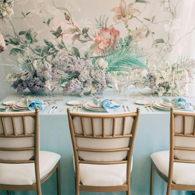 Foshan Classic Luxury Wedding Use Metal Different Color Stacking Chiavari Chairs With Movable Cushion for Sale