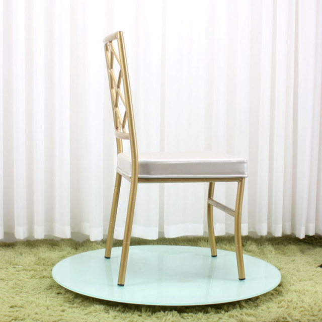 Wholesale Luxury Modern Stackable Champagne Gold Hotel Event Wedding Chiavari Chairs for Sale