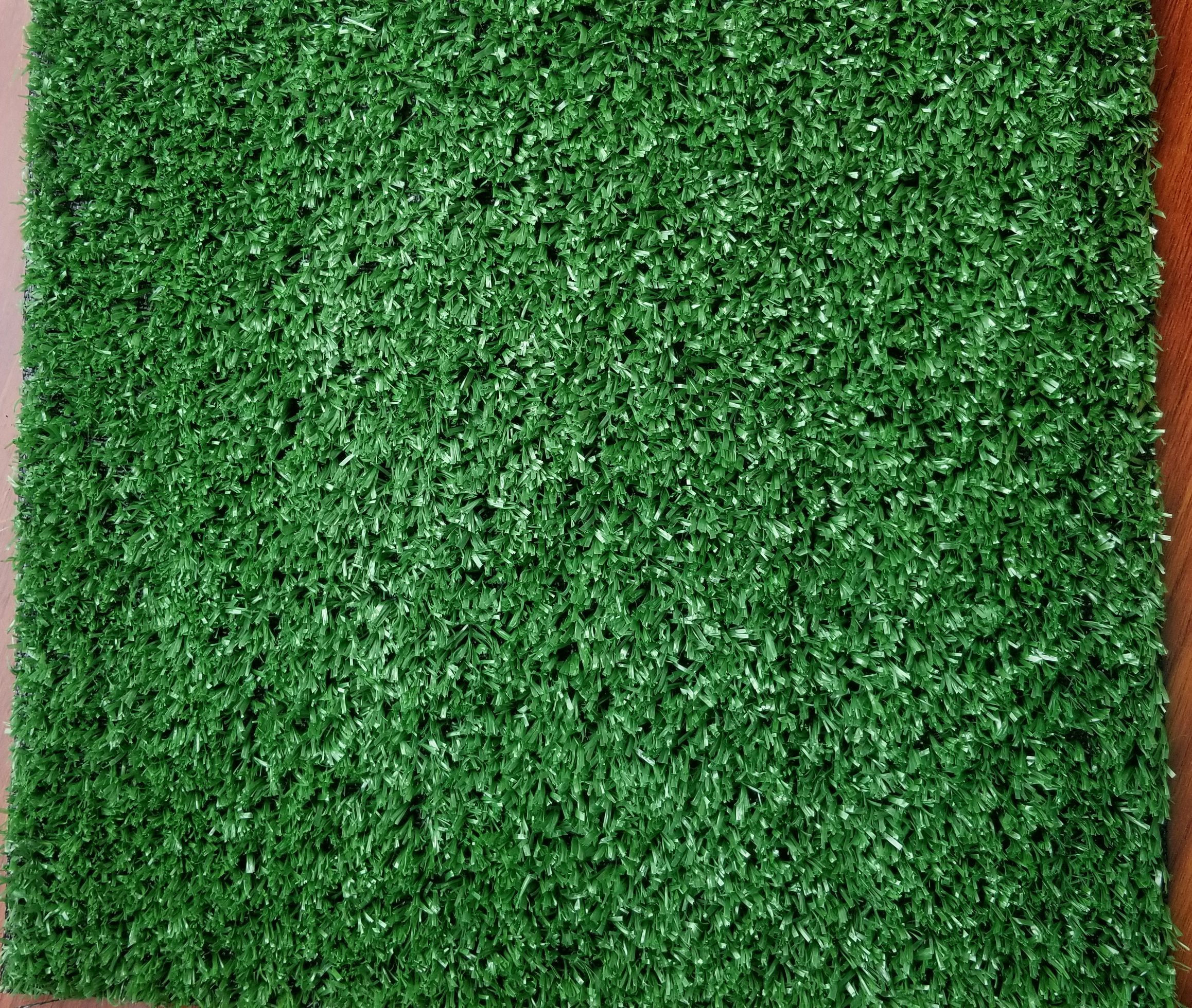 Verdigrass Synthetic High Density 15mm Soft Eco-Friendly Indoor Putting Green Carpet Golf Artificial Turf Roll Curly Yarn Smooth,HealthLife,Direct Sale Eco-Friendly Indoor Long Life Time Synthetic Lawn Turf Football Artificial Turf Easy Installation Garden Decoration
