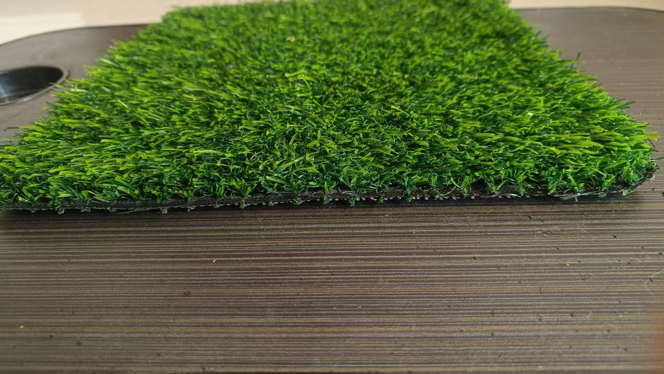 New fashionable artificial Turf Suitable for PP+PE Material for yard garden to England,HealthLife,New fashionable artificial Turf Suitable for PP+PE Material for yard garden to England