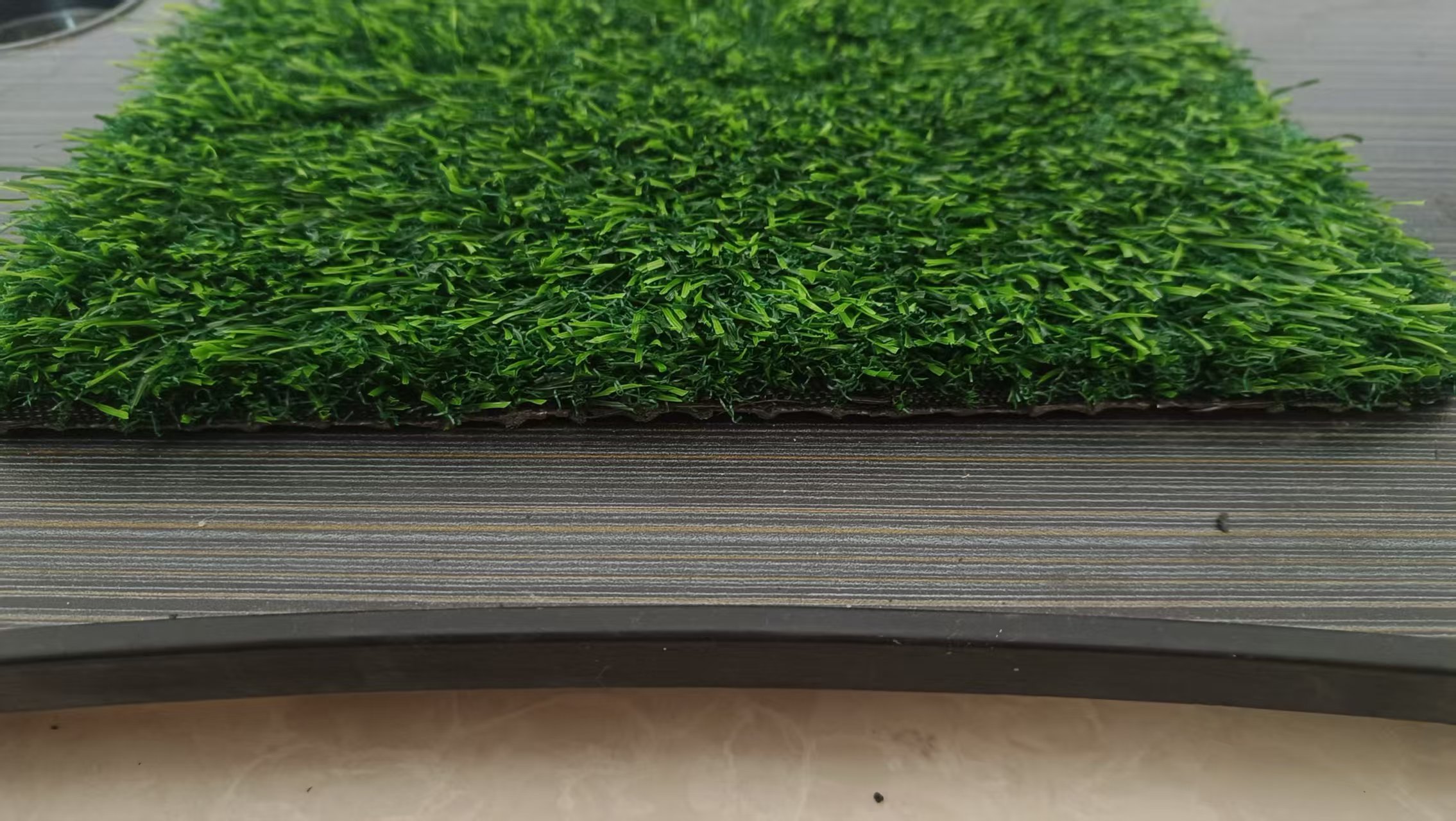 New fashionable artificial Turf Suitable for PP+PE Material for yard garden to England,HealthLife,New fashionable for PP+PE for yard garden to England