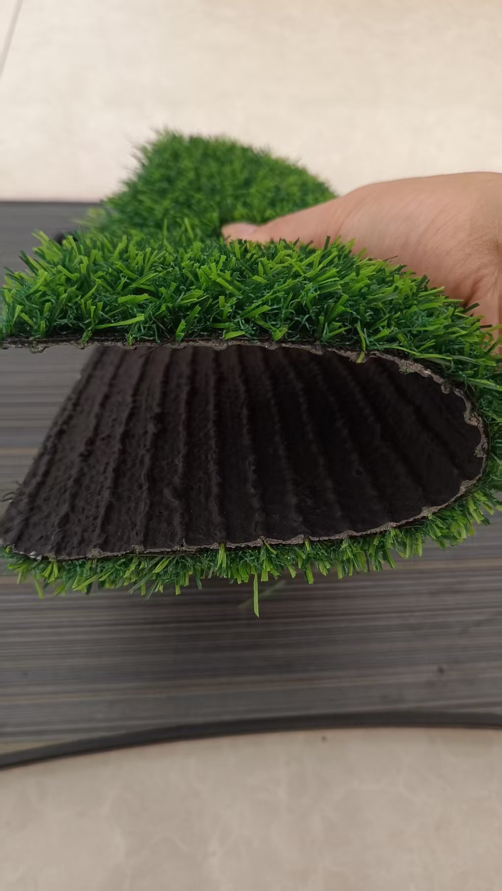 New fashionable artificial Turf Suitable for PP+PE Material for yard garden to England,HealthLife,New fashionable for PP+PE for yard garden to England