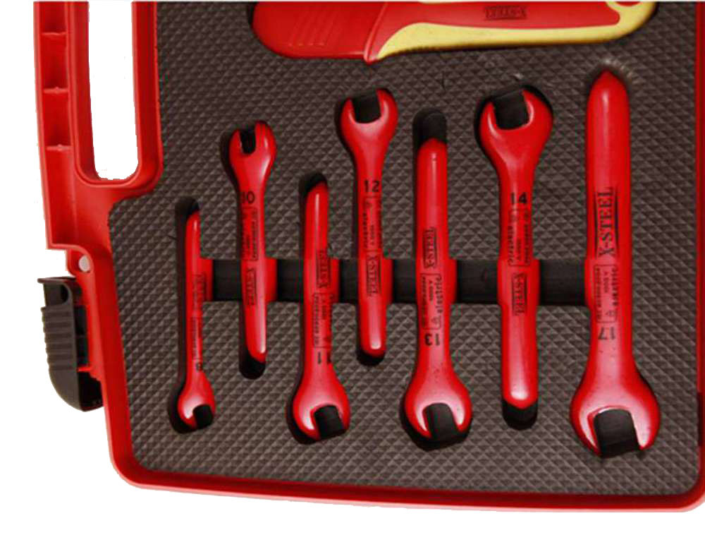 26pc VDE Insulated Electrician Tool Set: Pliers Spanner Socket Screwdriver Knife