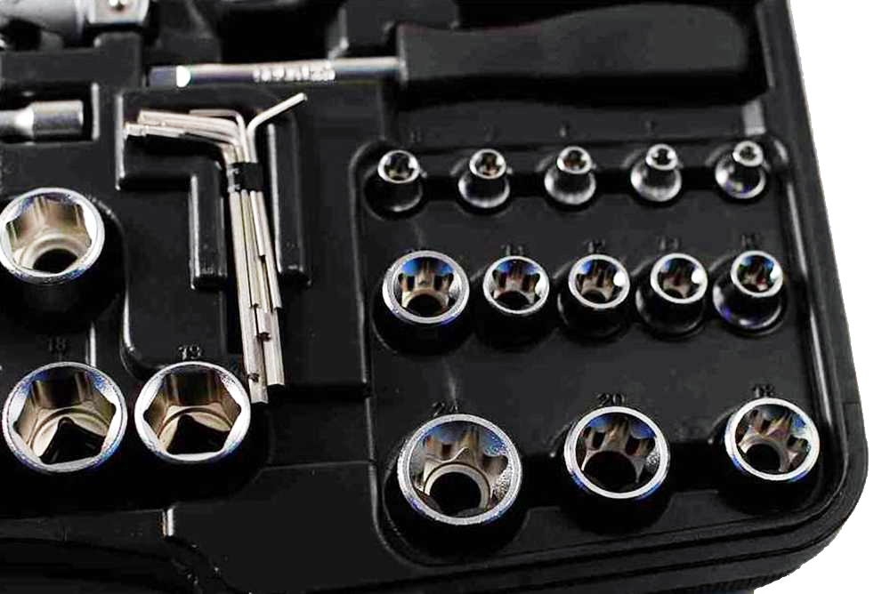 Selta Taiwan 150pc 1/4"-3/8"-1/2" Dr. 6PT Reg. Deep & Female E-Star Socket & Bits Set