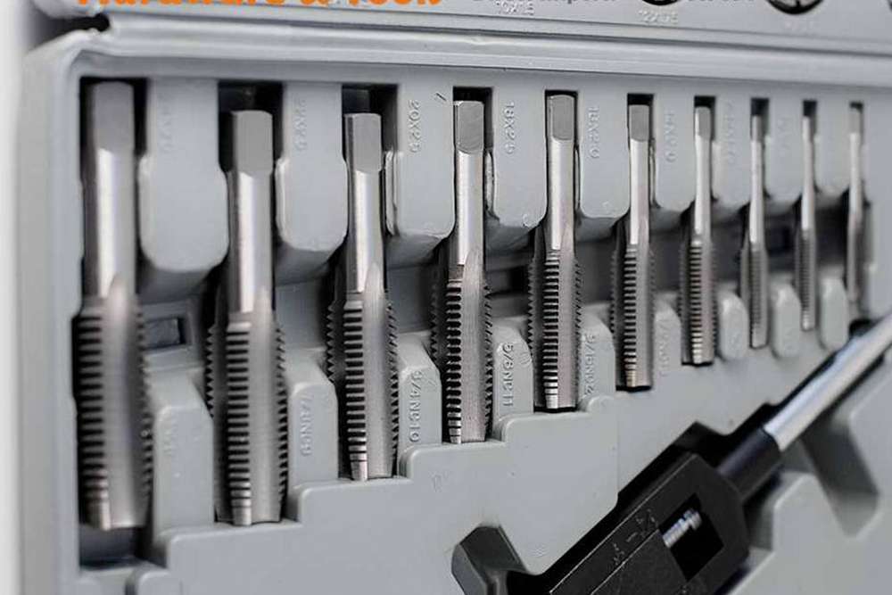 45pc Screw Thread Tap & Die Set Alloy Tool Steel Metric or Imperial / SAE set