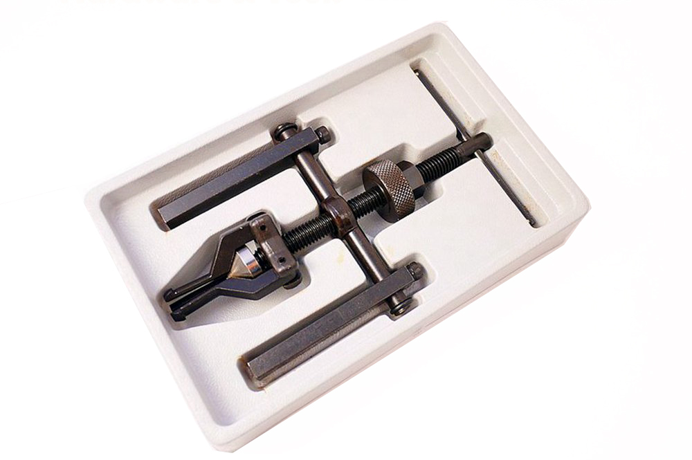 Selta Taiwan Cr-V 3 Jaw Pilot Bearing Puller ID 12-38mm for Flywheel Crankshaft