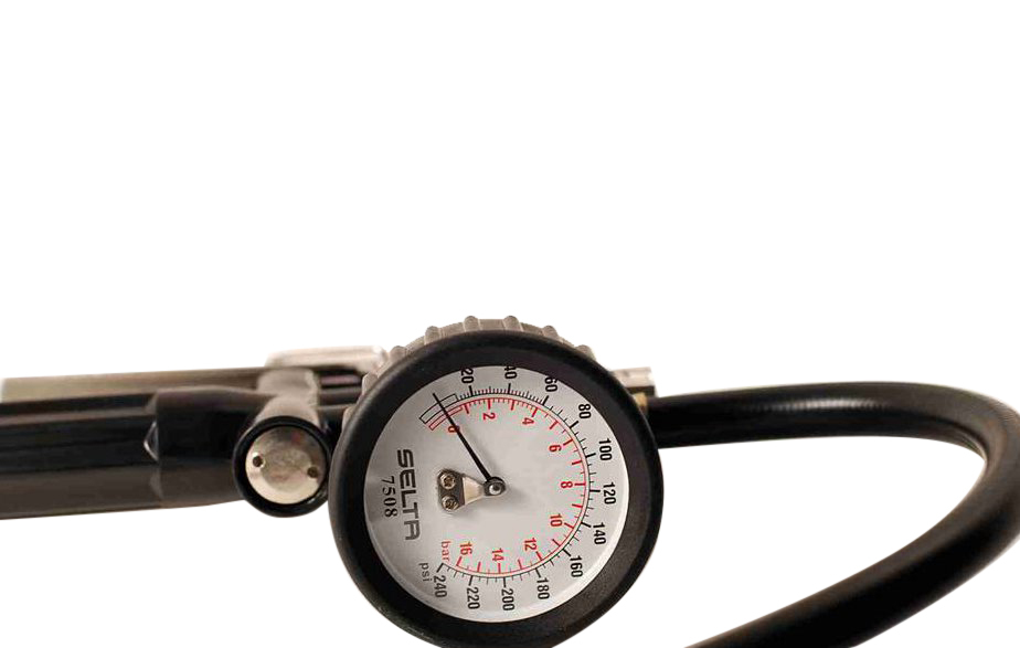 Selta Taiwan 4-in-1 Tire Inflator Gauge 2.5" Dial Tyre Pressure Gauge 240PSI