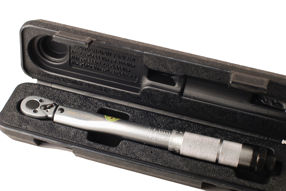 Selta Taiwan 1/4" Dr (5-25NM) 280mmL Ratchet Torque Wrench Adjustable Tension
