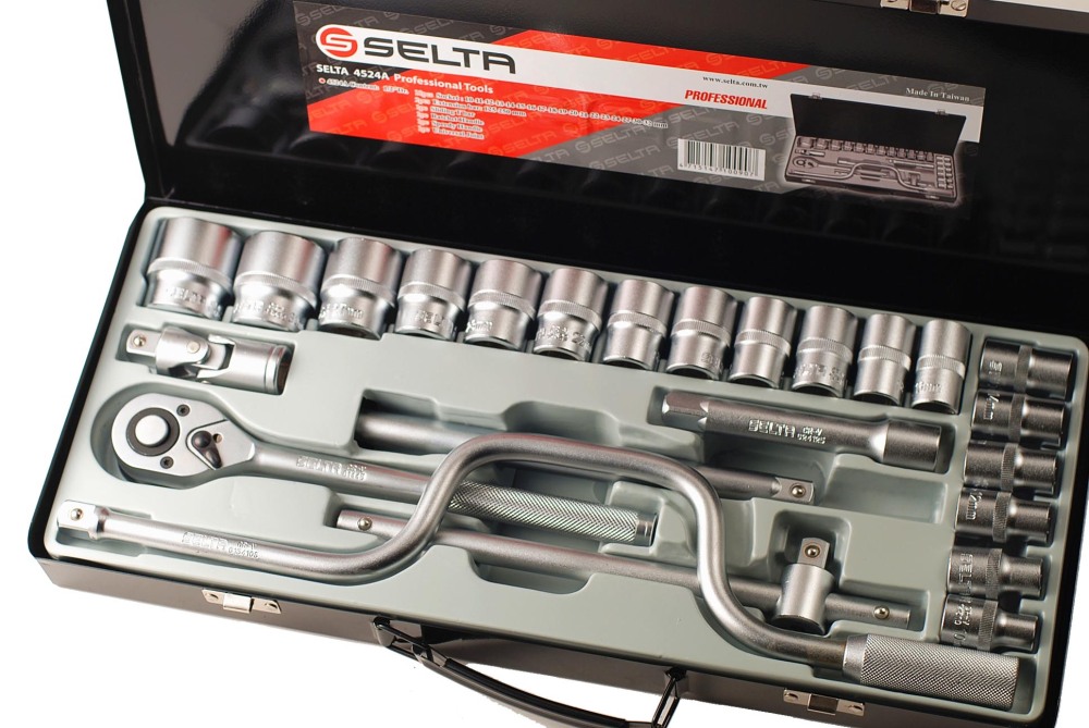 Selta Taiwan 10-32mm 24pc 1/2" Dr. 6pt Cr-V Socket Set with Ratchet Speed Handle Accessories