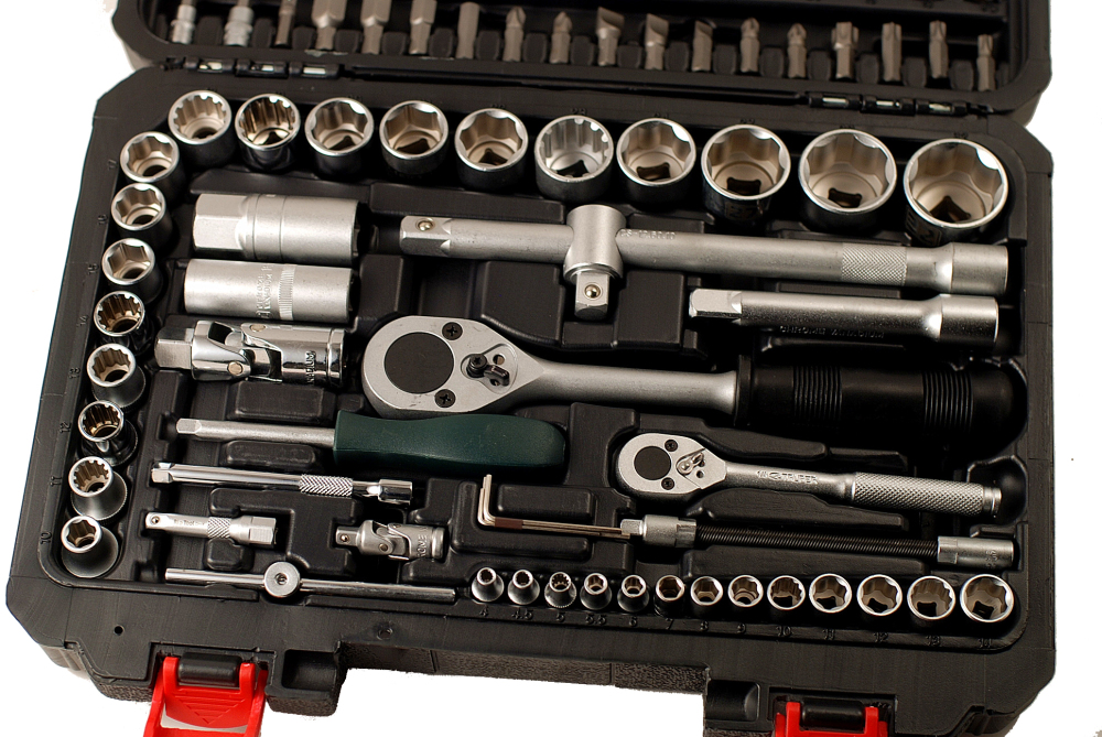 94pc 1/2" & 1/4" Dr. Socket & Screwdriver Bit Torx Ratchet Dr. Kit Taiwan Made