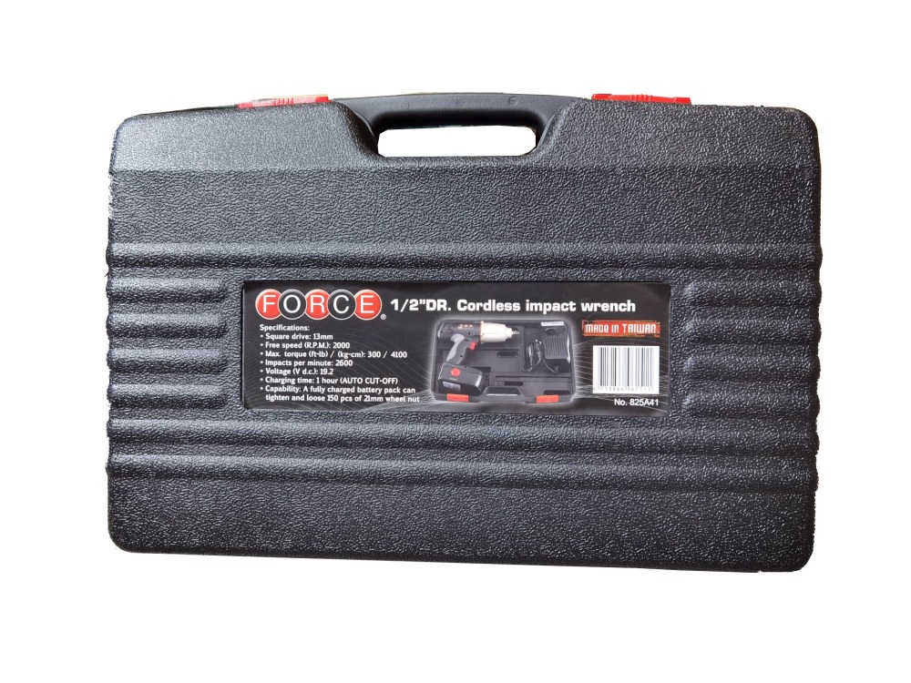 Force 825A41 19.2V Cordless 1/2" Dr. Max. 407Nm Torque Impact Wrench With Charger