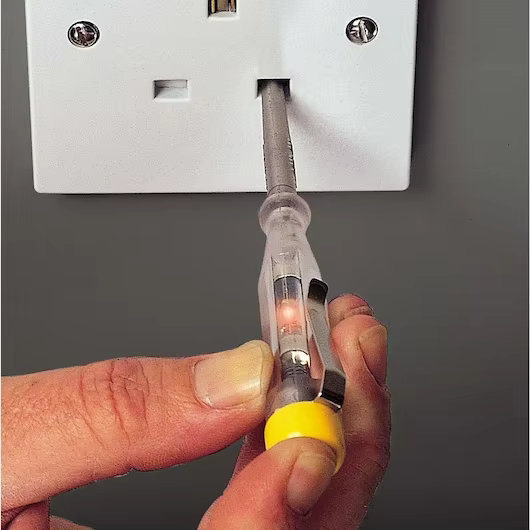 Stanley 220V-250V Circuit Voltage Mains Testers