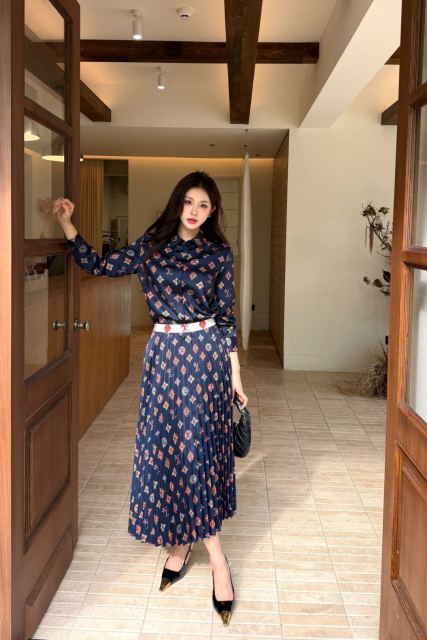 Classic monogram print midi dress with scarf belt, Cailan (Chongqing) International Trading Co., Ltd,Classic monogram print midi dress with scarf belt
