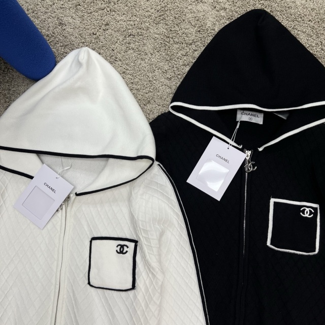Early Autumn Chic Hooded Knit Sweater with Check Pattern, Cailan (Chongqing) International Trading Co., Ltd,Early Autumn Chic Hooded Knit Sweater with Check Pattern
