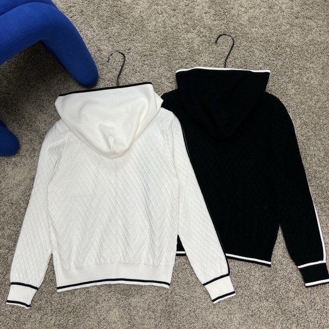 Early Autumn Chic Hooded Knit Sweater with Check Pattern, Cailan (Chongqing) International Trading Co., Ltd,Early Autumn Chic Hooded Knit Sweater with Check Pattern