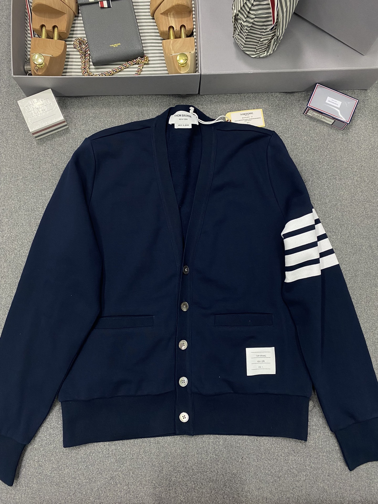TB Classic 4-Stripes V-neck Knit Cardigan, Cailan (Chongqing) International Trading Co., Ltd,TB Classic 4-Stripes V-neck Knit Cardigan