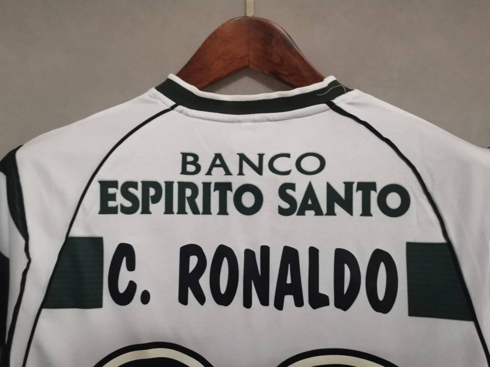 2001/03 Sporting CP  Home Retro Jersey