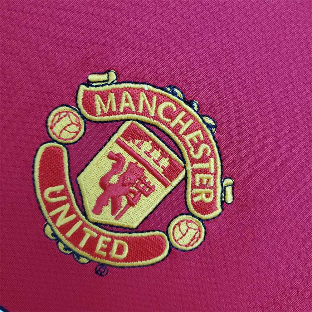 04-06 Manchester United Home Retro Jersey