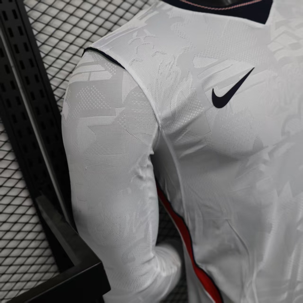 25-26 England Home Soccer Jersey Player Version Long Sleeve