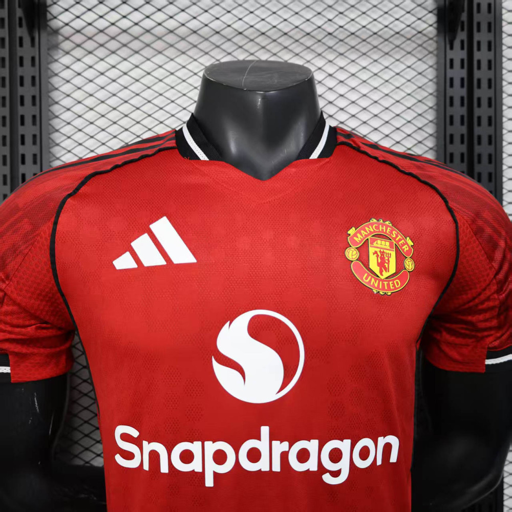 25-26 Manchester United Home Soccer Jersey