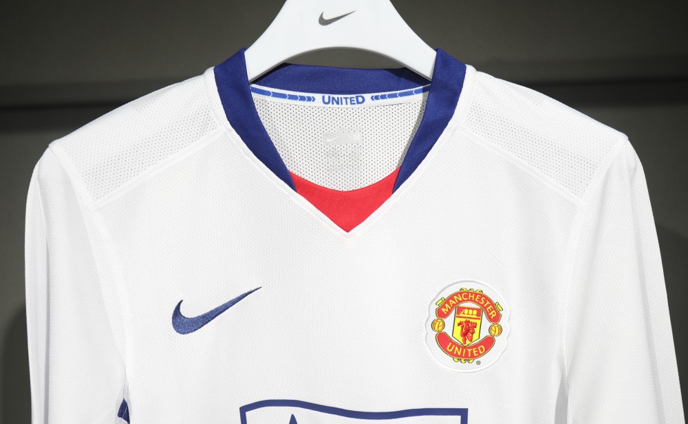 08-09 Manchester United Away Retro Jersey Player Edtion