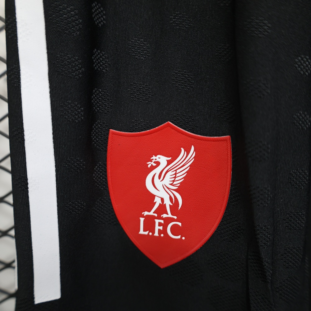 25-26 Liverpool Home Soccer Shorts Player Version