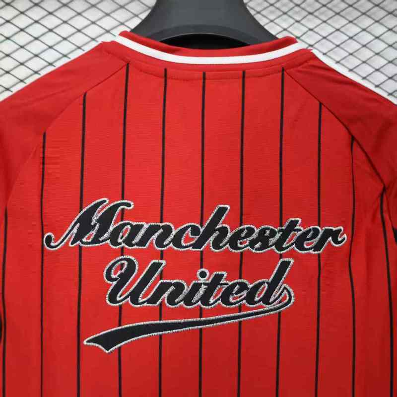 25-26 Manchester United Red Baseball Soccer Jersey