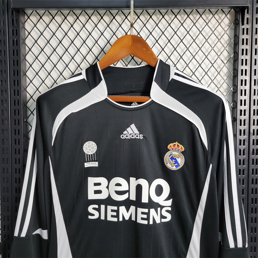 2006/07 Real Madrid Away Retro Jersey Long Sleeve