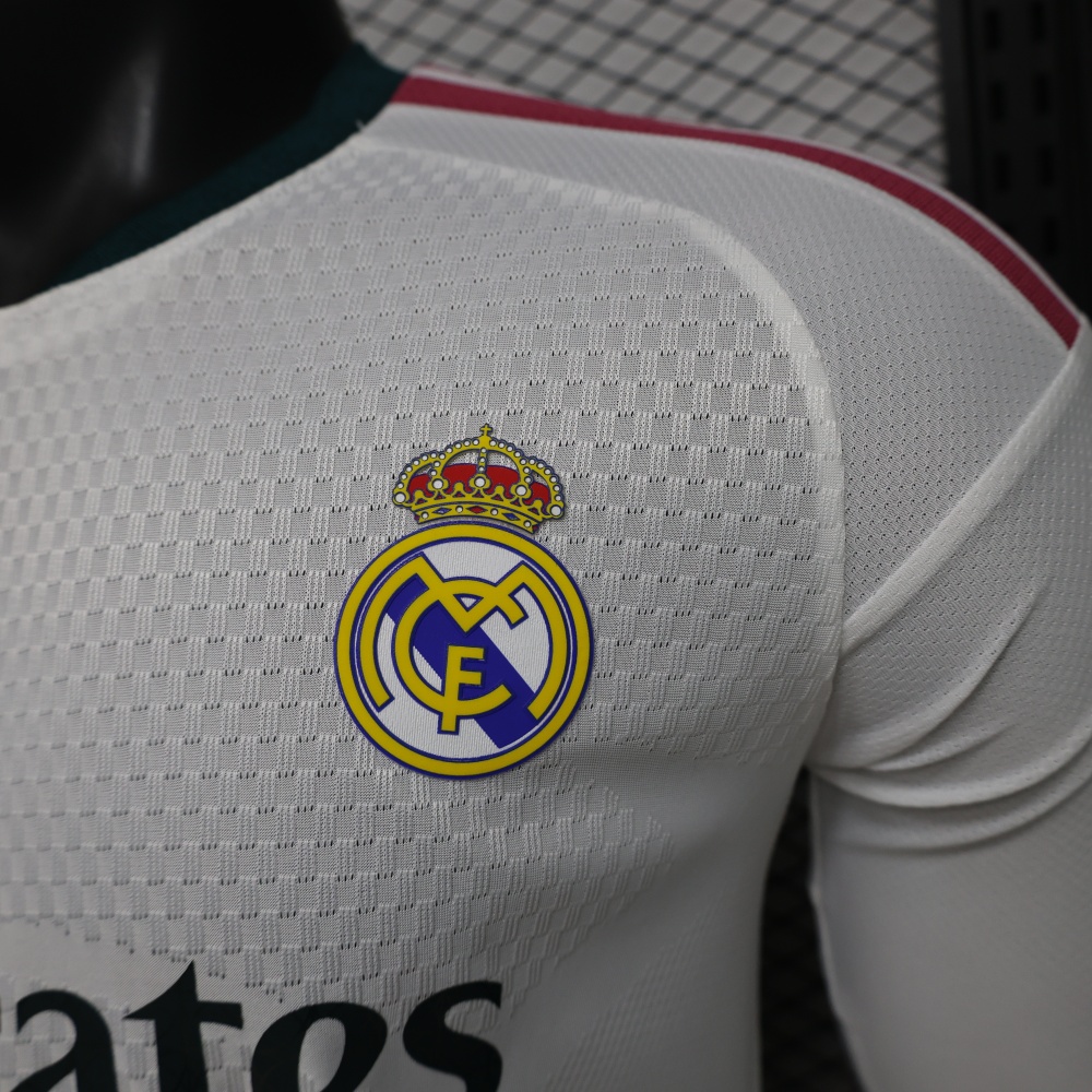 26-27 Real Madrid Special Soccer Jersey Player Version Long Sleeve
