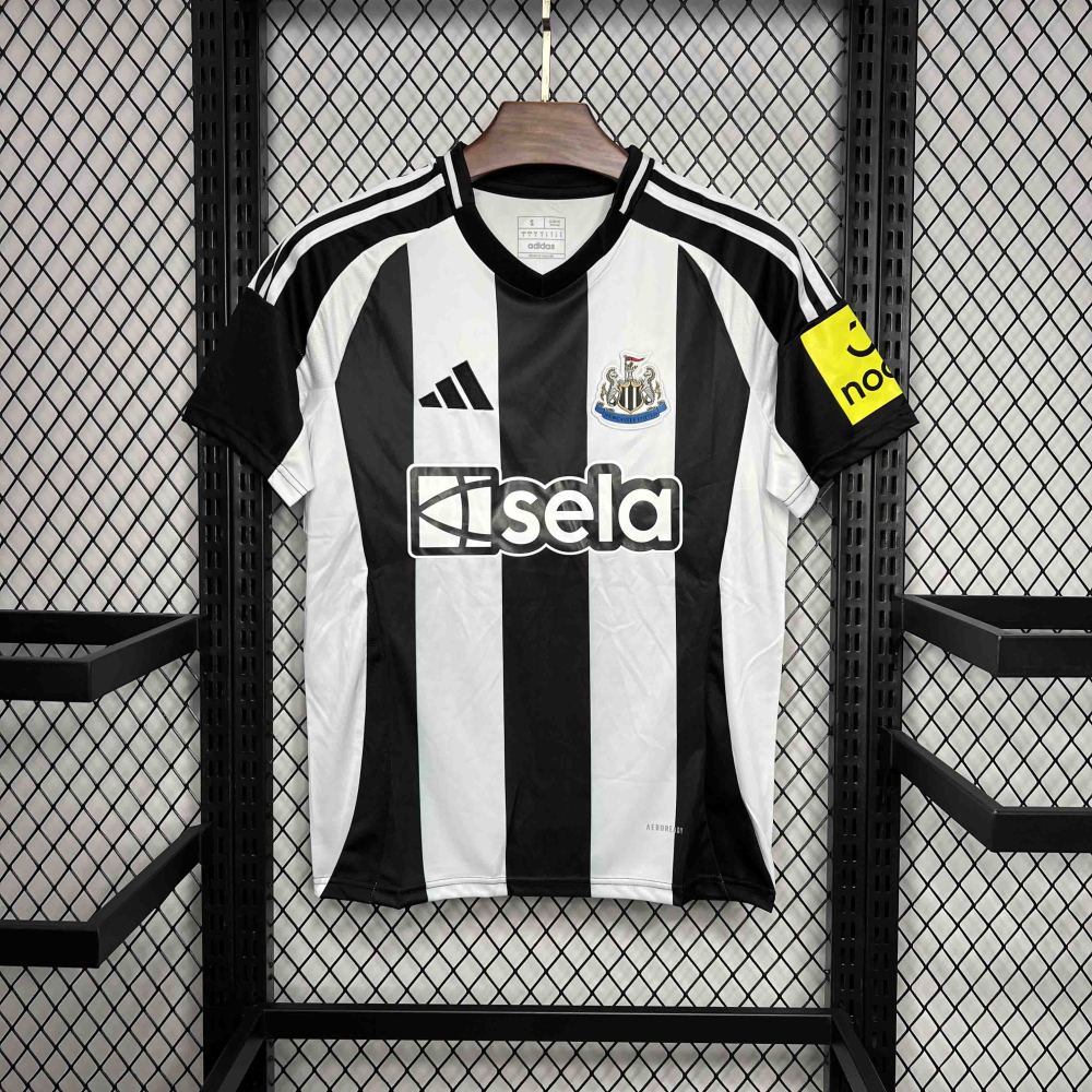 24-25 Newcastle United Home Soccer Jersey