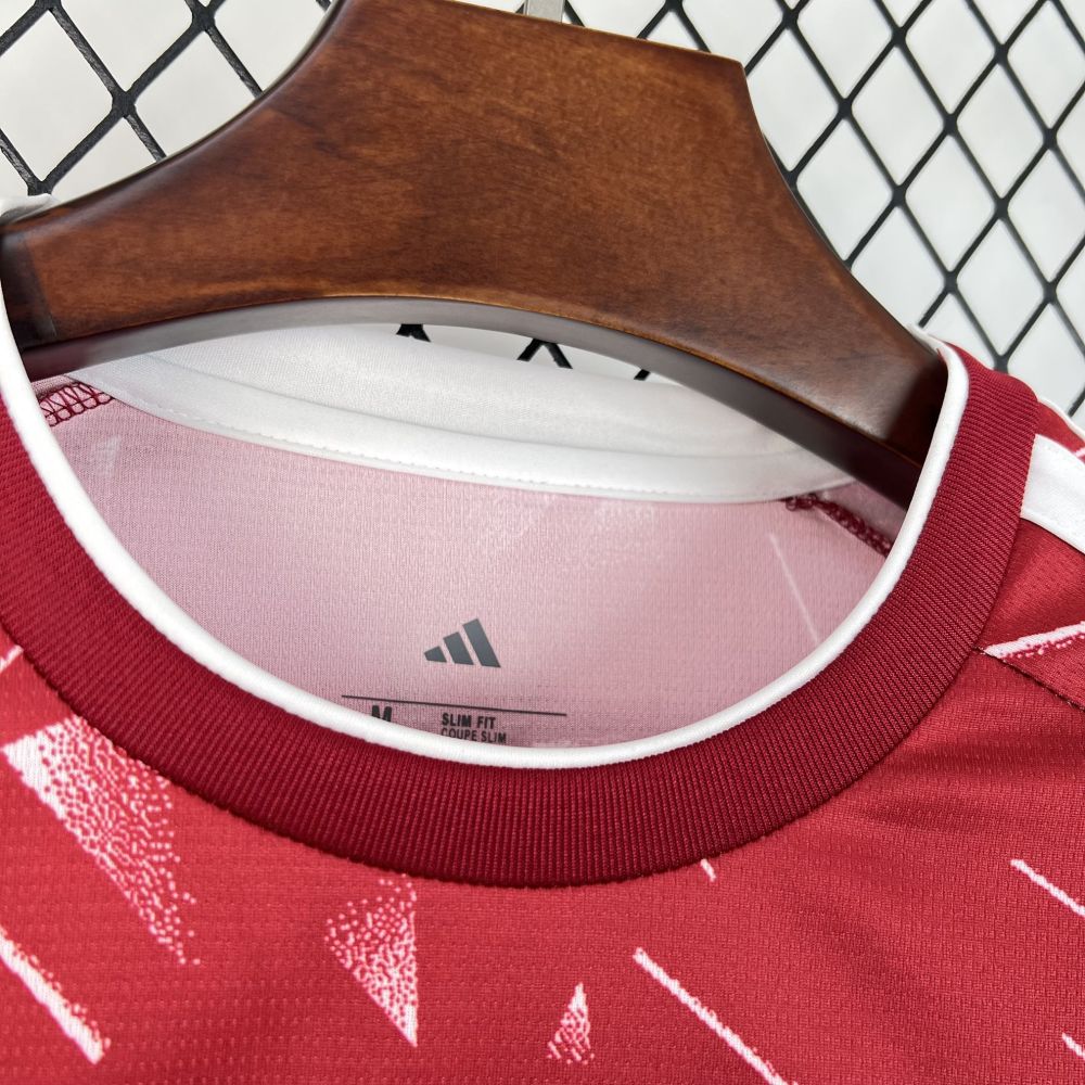 26-27 Liverpool Home Soccer Jersey