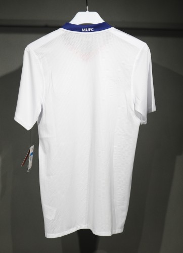 08-09 Manchester United Away Retro Jersey Player Edtion