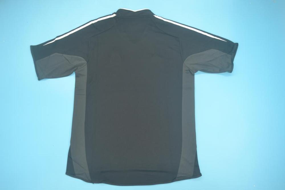 2004/05 Real Madrid Away Retro Jersey