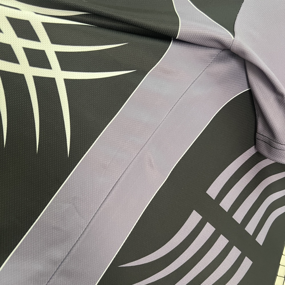 01-02 Juventus Goalkeeper Retro Soccer Jersey